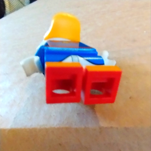 LEGO SCROOGE MCDUCK DISNEY MINIFIGURE COLLECTIBLE NO HAT - Picture 8 of 9